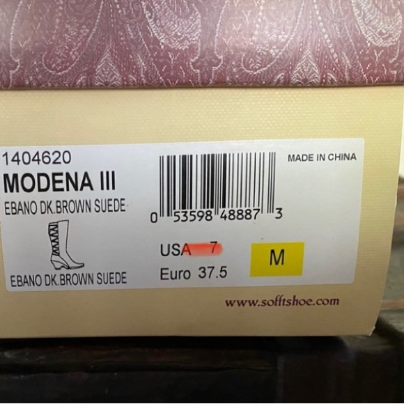 Vintage Sofft Modena lll Ebano DK brown suede boot in a size 7 M BNIB~ - Picture 5 of 9